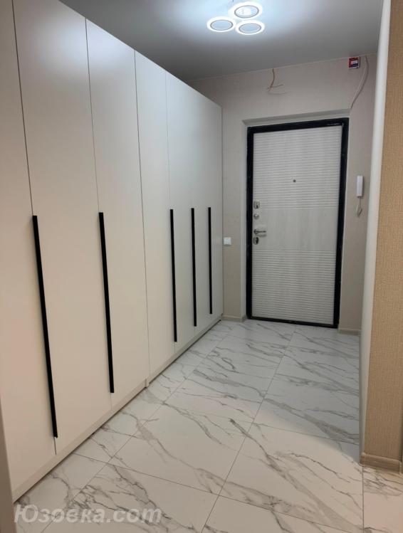 2-комн. квартира, 44м², с мебелью, 3/3 эт., ДОНЕЦК
