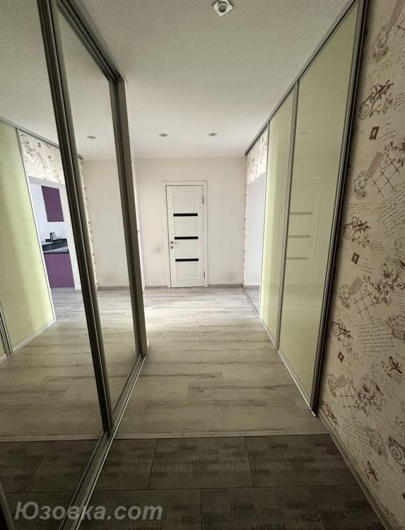 2-комн. квартира, 65м², с мебелью, 3/5 эт.