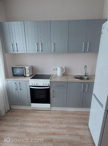 3-комн. квартира, 85м², с мебелью, 4/9 эт., ДОНЕЦК