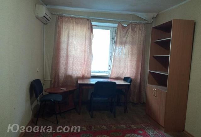 1-комн. квартира, 28 м², вторичка, 1/5 эт.