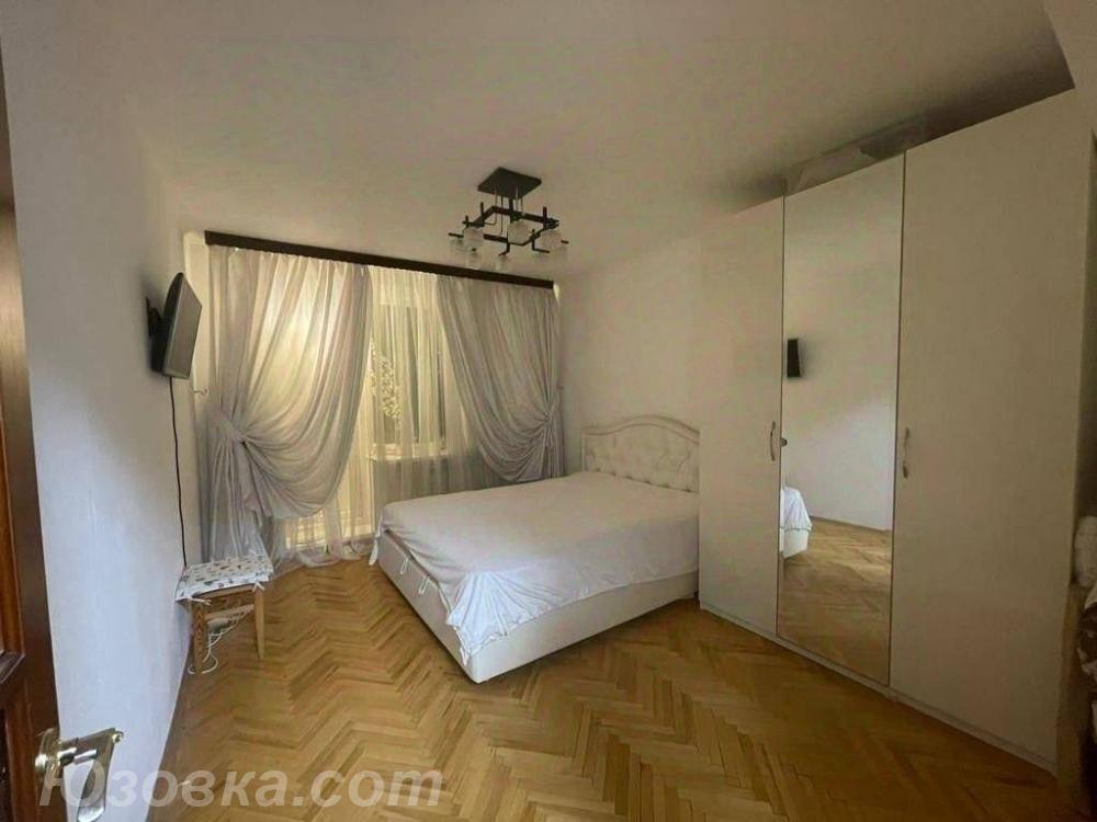 2-комн. квартира, 52м², с мебелью, 4/5 эт., ДОНЕЦК