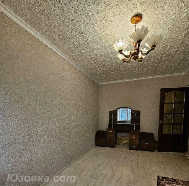 3-комн. квартира, 56м², с мебелью, 3/5 эт., ДОНЕЦК