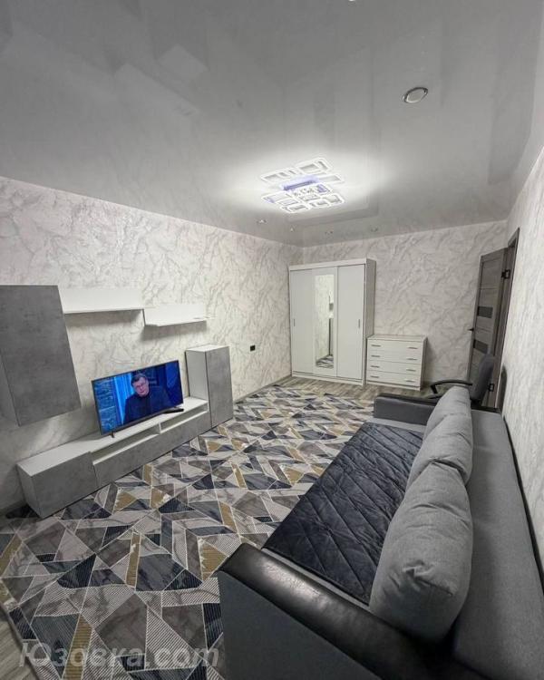 2-комн. квартира, 54м², с мебелью, 2/9 эт., ДОНЕЦК