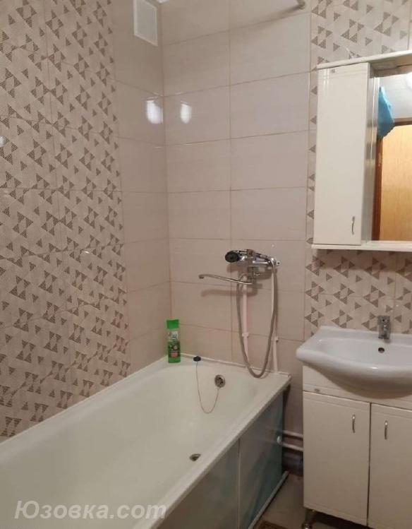 1-комн. квартира, 32м², с мебелью, 2/5 эт., ДОНЕЦК