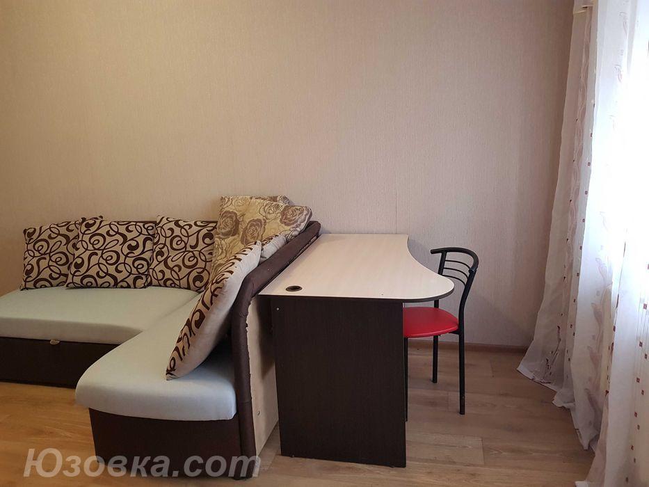 2-комн. квартира, 47м², с мебелью, 2/5 эт., ДОНЕЦК