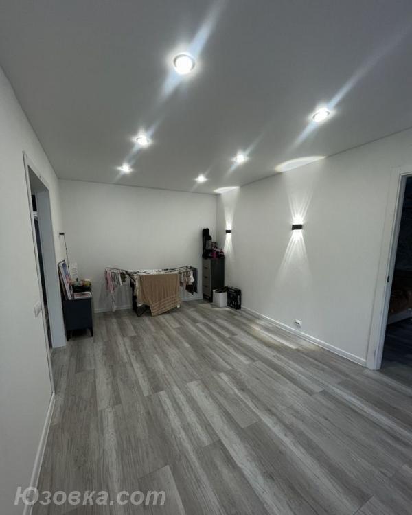 2-комн. квартира, 45м², с мебелью, 2/9 эт., ДОНЕЦК