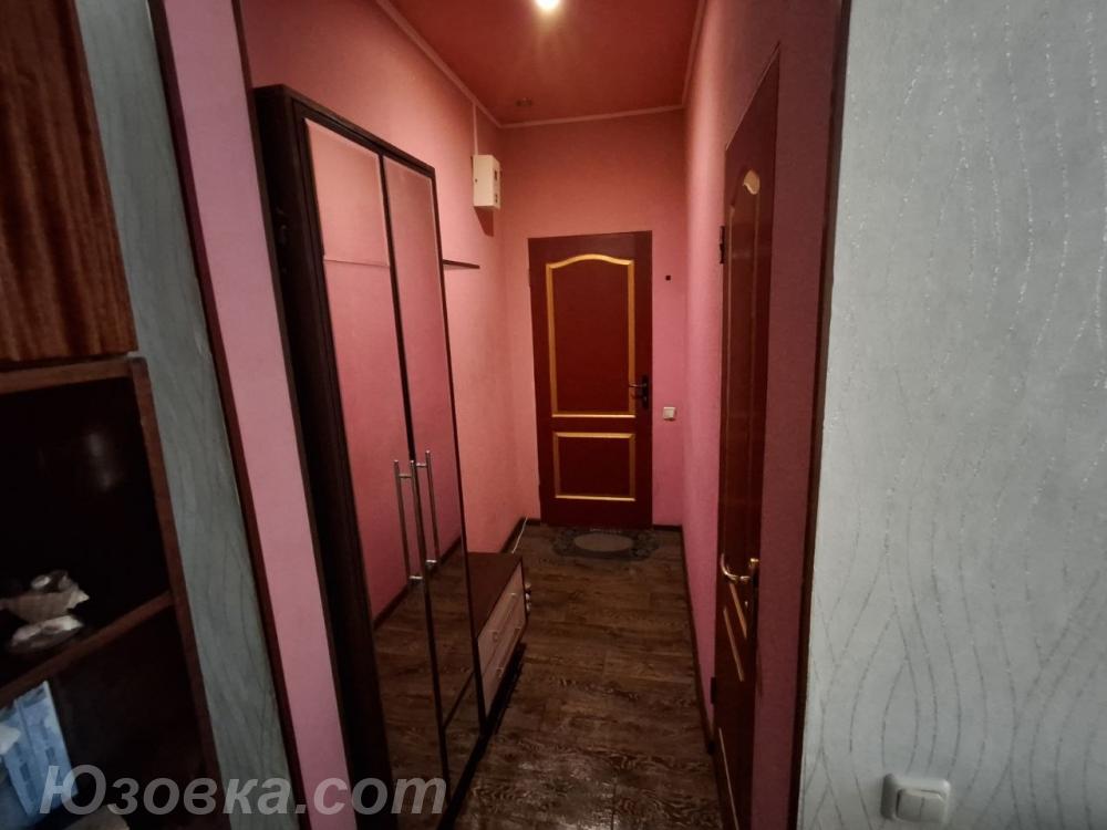 студия квартира, 45м², мебель частично, 1/1 эт.