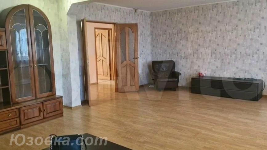 4-комн. квартира, 136 м², вторичка, 8/9 эт.