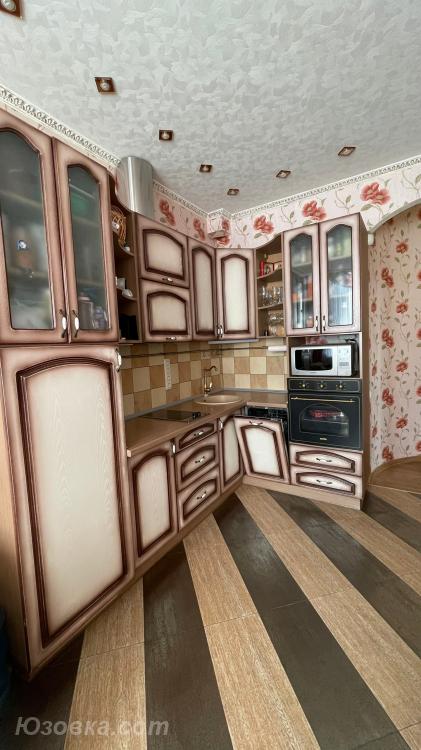 2-комн. квартира, 54м², с мебелью, 10/16 эт., ДОНЕЦК