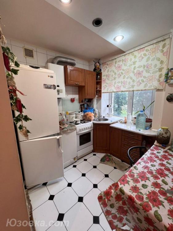 3-комн. квартира, 58 м², вторичка, 2/5 эт., ДОНЕЦК