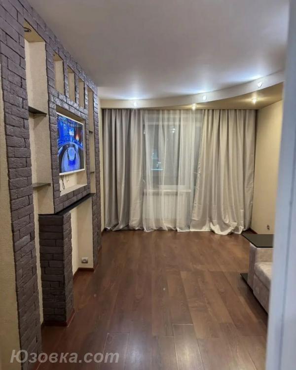 2-комн. квартира, 49м², с мебелью, 2/5 эт., ДОНЕЦК