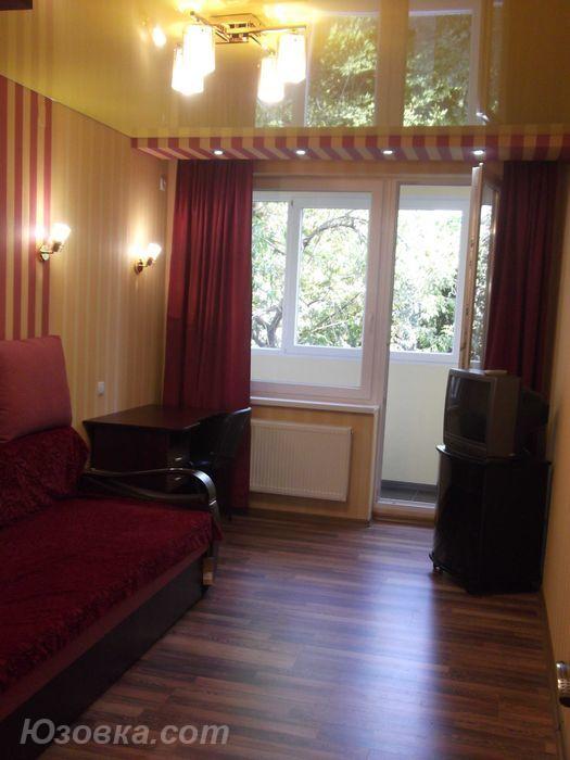 2-комн. квартира, 46м², с мебелью, 3/9 эт., ДОНЕЦК