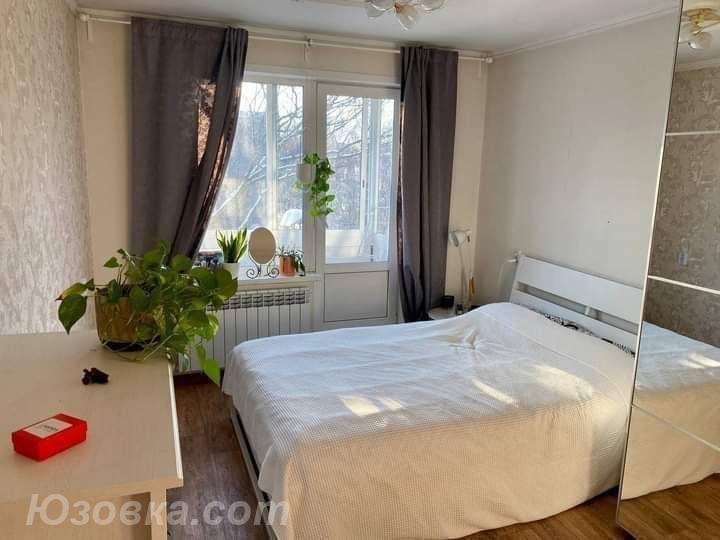 1-комн. квартира, 38м², с мебелью, 2/5 эт., ДОНЕЦК