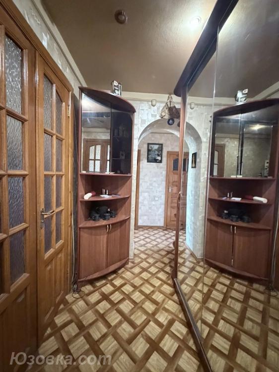 2-комн. квартира, 53 м², вторичка, 5/5 эт., ДОНЕЦК