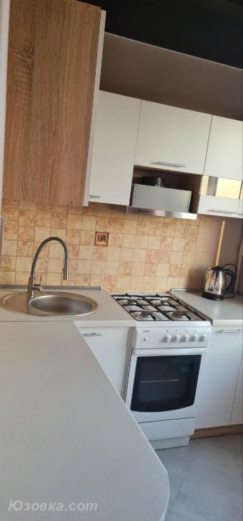 2-комн. квартира, 47м², с мебелью, 4/9 эт., ДОНЕЦК