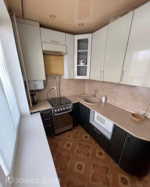 2-комн. квартира, 45м², с мебелью, 4/10 эт., ДОНЕЦК
