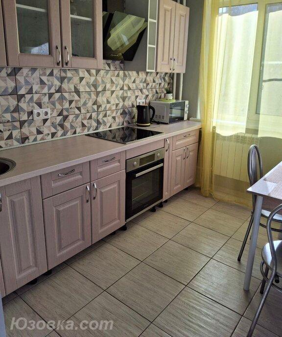 2-комн. квартира, 46м², с мебелью, 3/9 эт., ДОНЕЦК
