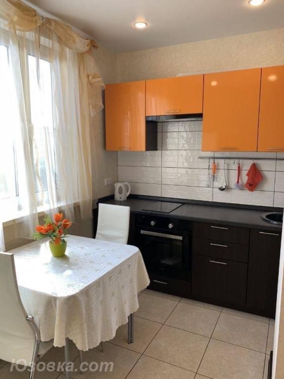 1-комн. квартира, 46м², с мебелью, 3/6 эт., ДОНЕЦК