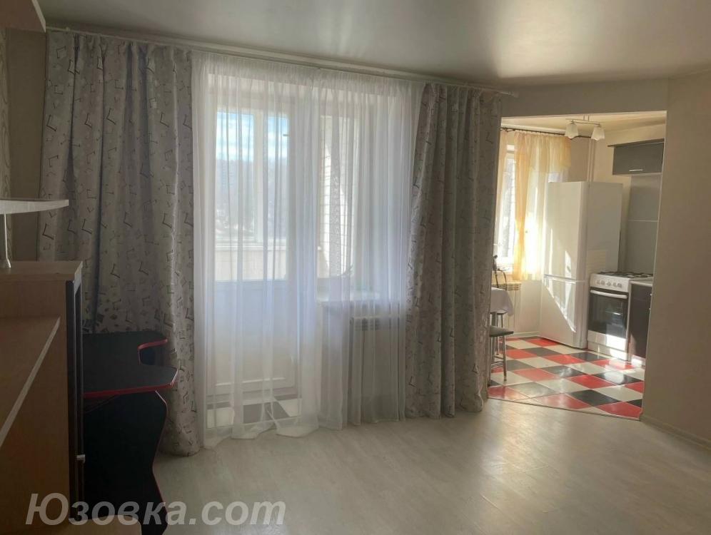 1-комн. квартира, 42м², с мебелью, 3/5 эт., ДОНЕЦК