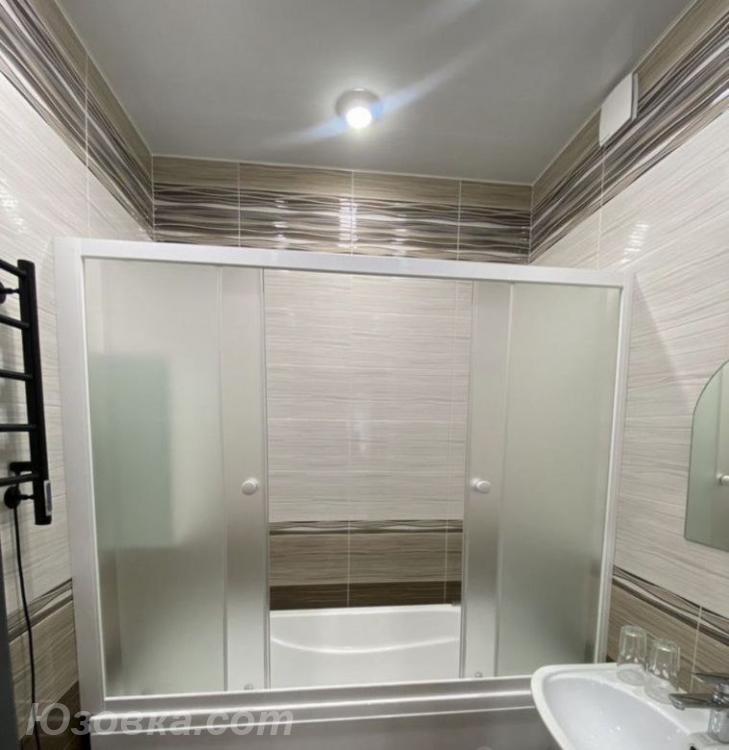 2-комн. квартира, 47м², с мебелью, 2/10 эт., ДОНЕЦК