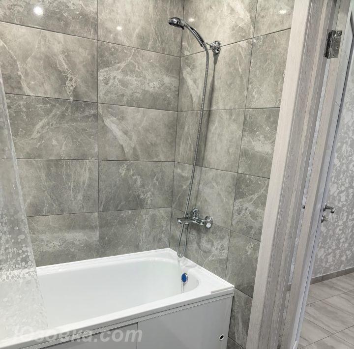 2-комн. квартира, 60м², с мебелью, 2/17 эт., ДОНЕЦК