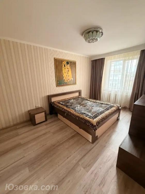 3-комн. квартира, 70м², с мебелью, 4/9 эт.