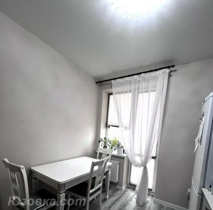 1-комн. квартира, 35м², с мебелью, 3/6 эт., ДОНЕЦК