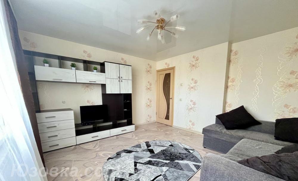 2-комн. квартира, 43м², с мебелью, 5/6 эт., ДОНЕЦК