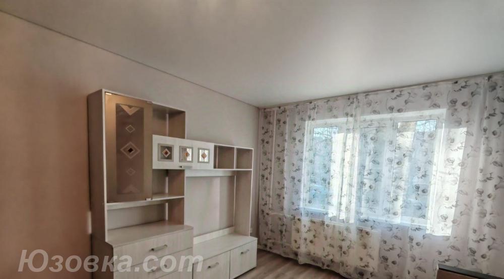 2-комн. квартира, 51м², с мебелью, 1/9 эт.
