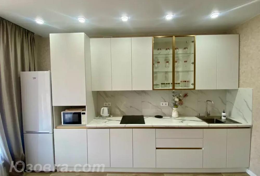 2-комн. квартира, 42м², с мебелью, 2/5 эт., ДОНЕЦК