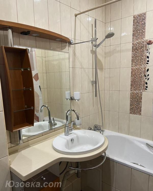 2-комн. квартира, 49м², с мебелью, 2/9 эт., ДОНЕЦК