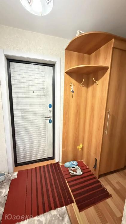 2-комн. квартира, 56м², с мебелью, 4/9 эт., ДОНЕЦК