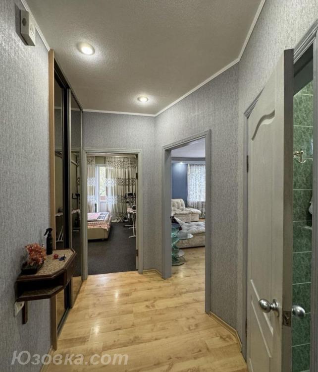 2-комн. квартира, 50м², с мебелью, 2/10 эт., ДОНЕЦК