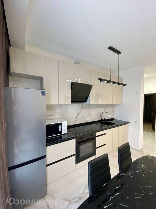 2-комн. квартира, 48м², с мебелью, 3/10 эт.