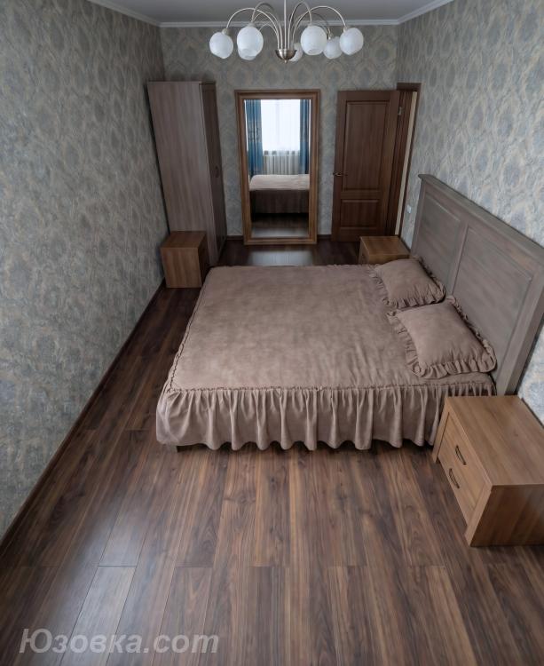 3-комн. квартира, 55м², с мебелью, 3/3 эт., ДОНЕЦК