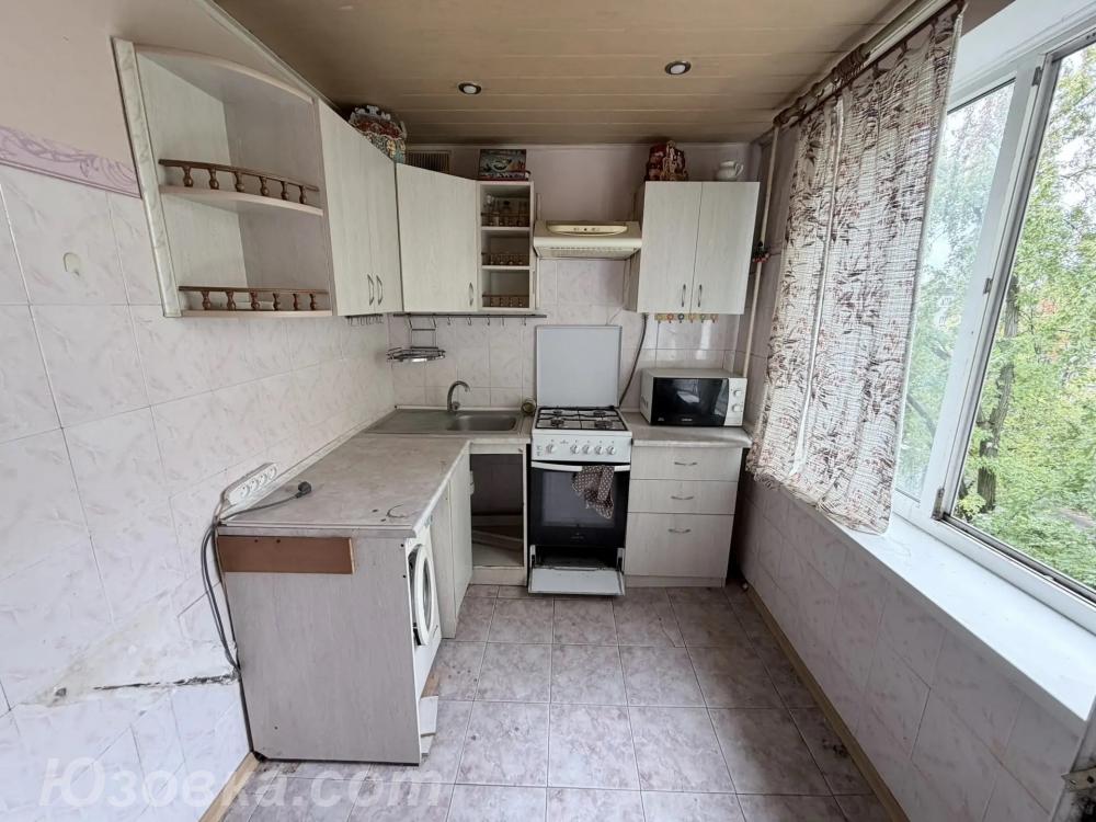 2-комн. квартира, 46 м², вторичка, 4/5 эт., ДОНЕЦК