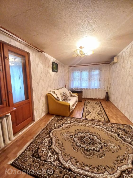 3-комн. квартира, 59 м², вторичка, 1/9 эт., ДОНЕЦК