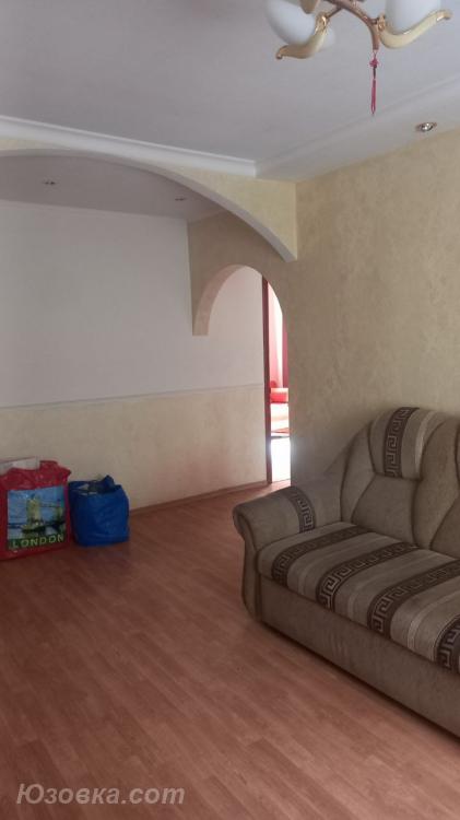 3-комн. квартира, 56 м², вторичка, 2/9 эт., ДОНЕЦК