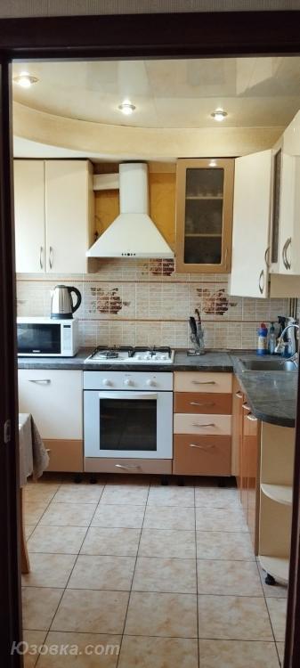2-комн. квартира, 44м², с мебелью, 5/5 эт., ДОНЕЦК