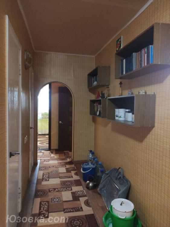 2-комн. квартира, 54 м², вторичка, 1/9 эт., ДОНЕЦК