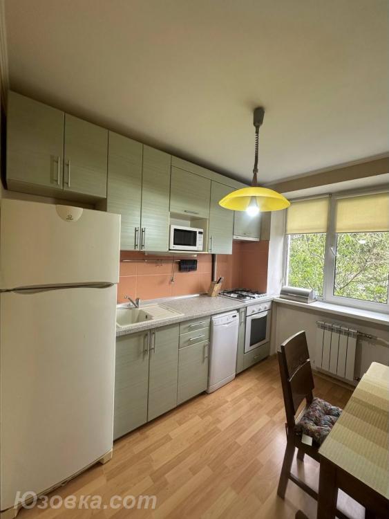 2-комн. квартира, 50м², с мебелью, 2/9 эт., ДОНЕЦК