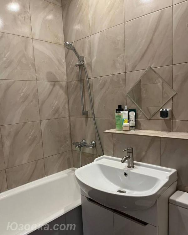 2-комн. квартира, 65м², с мебелью, 9/24 эт., ДОНЕЦК