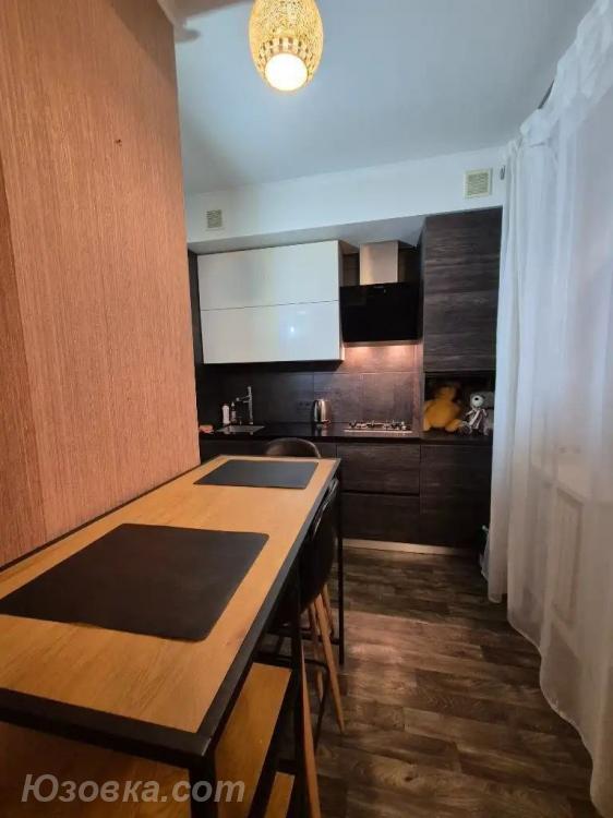 2-комн. квартира, 48м², с мебелью, 4/9 эт., ДОНЕЦК
