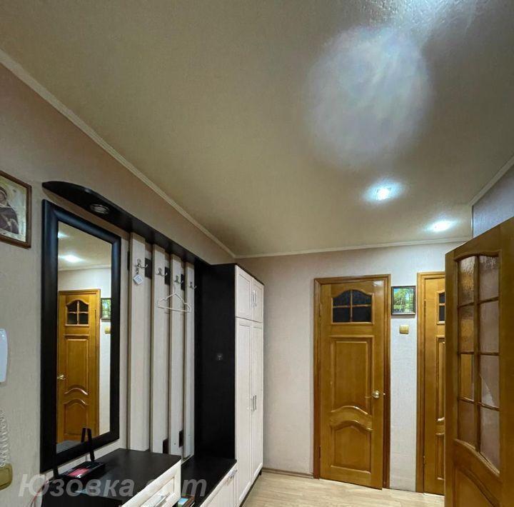 2-комн. квартира, 52м², с мебелью, 4/5 эт.