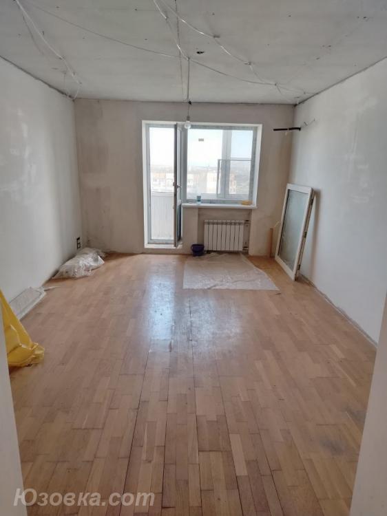 3-комн. квартира, 82 м², вторичка, 10/11 эт., ДОНЕЦК