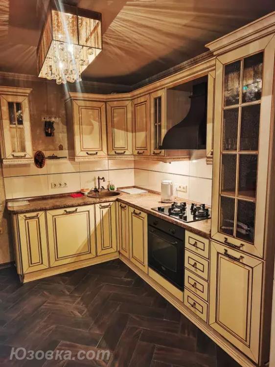 2-комн. квартира, 54м², с мебелью, 2/5 эт., ДОНЕЦК