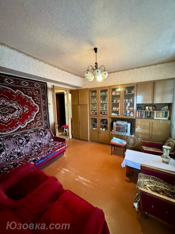 2-комн. квартира, 41 м², вторичка, 3/3 эт., Макеевка