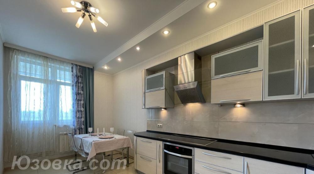 2-комн. квартира, 85м², с мебелью, 4/10 эт.