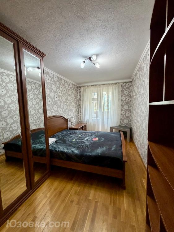 2-комн. квартира, 62м², с мебелью, 3/9 эт., ДОНЕЦК