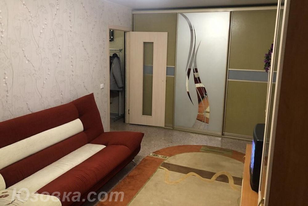 2-комн. квартира, 52м², с мебелью, 2/5 эт., ДОНЕЦК